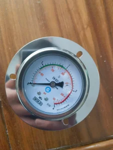 0-4MPa (580psi) Axial Flange Mount Pressure Gauge EN 837-1 Class 1.6 Shock-Resistant for Industrial Machinery