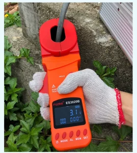 ES3020E Grounding Earth Resistance Clamp Meter Tester