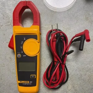 Fluke 303 Digital Clamp Meter