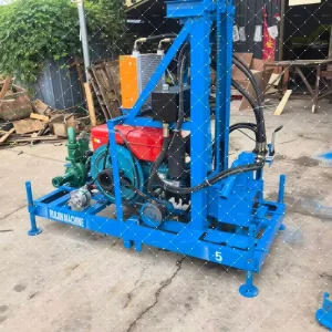 Hydraulic Diesel Powered Core Drilling Rig Water Well Driller with Diamond Bits Crawler Mobility Max.200m Depth