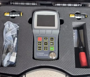 UT High Precision Ultrasonic Metal Pipe Thickness Gauge Plastic Measuring Instruments in Category Gauges